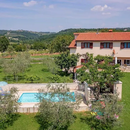 Holiday home Greis *